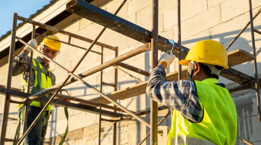Professional residential roofers in Deering, ND